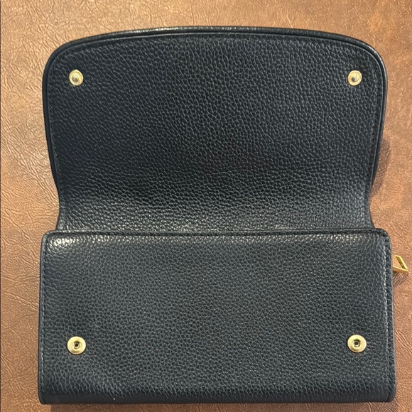 Tory Burch black pebble leather Wallet with Gold Signature T emblem - Picture 4 of 7